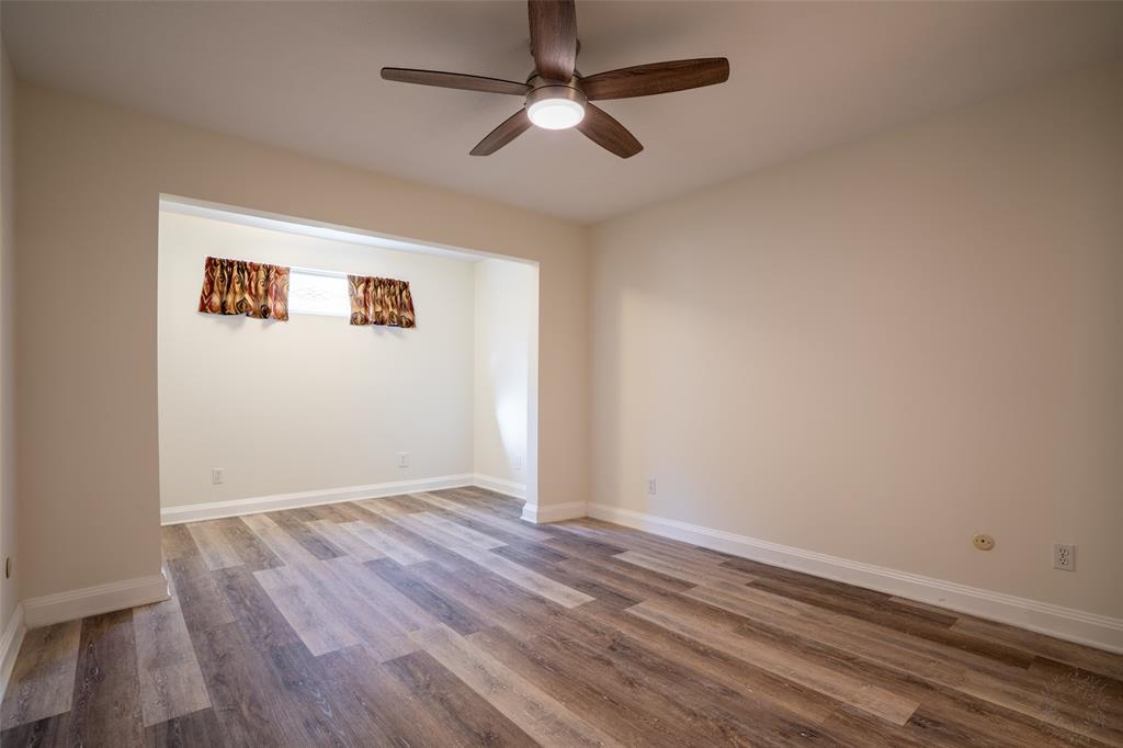 Chart House Condo The - Residential