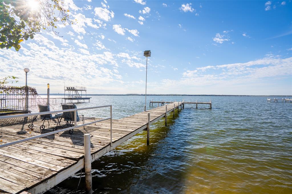 Chart House Condo The - Residential