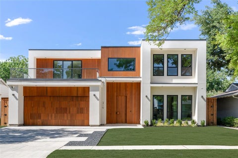 Photo of 3715 Park Lane, Dallas, TX 75220 (MLS # 21404036)