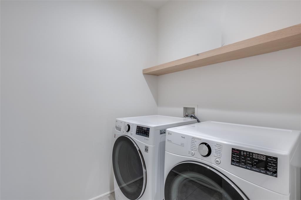 Belmont Park - Residential