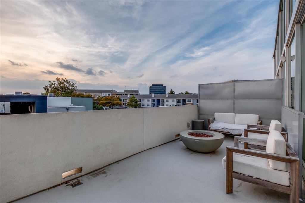 Belmont Park - Residential