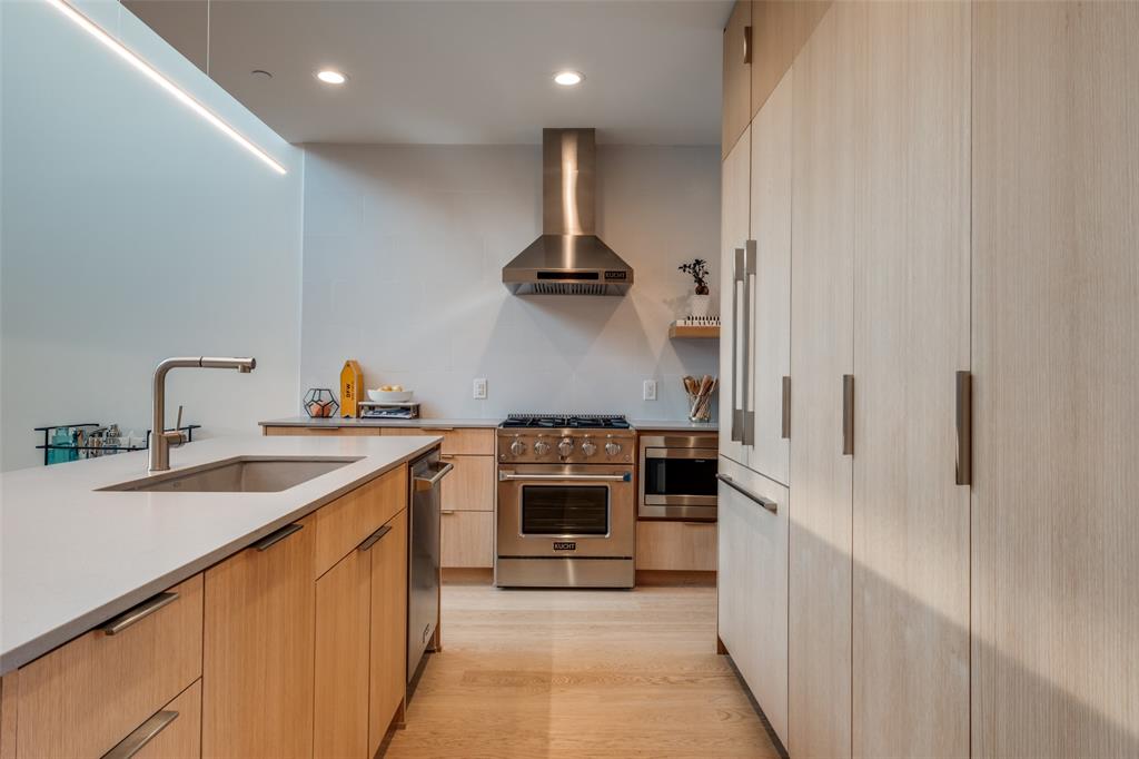 Belmont Park - Residential