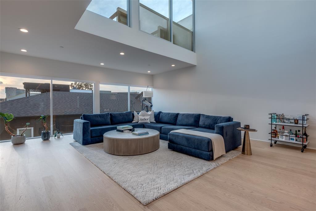 Belmont Park - Residential