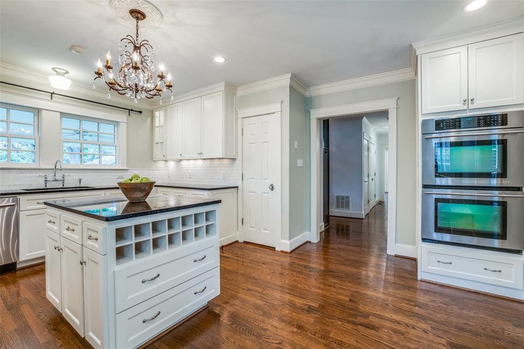 Country Club Estates - Residential