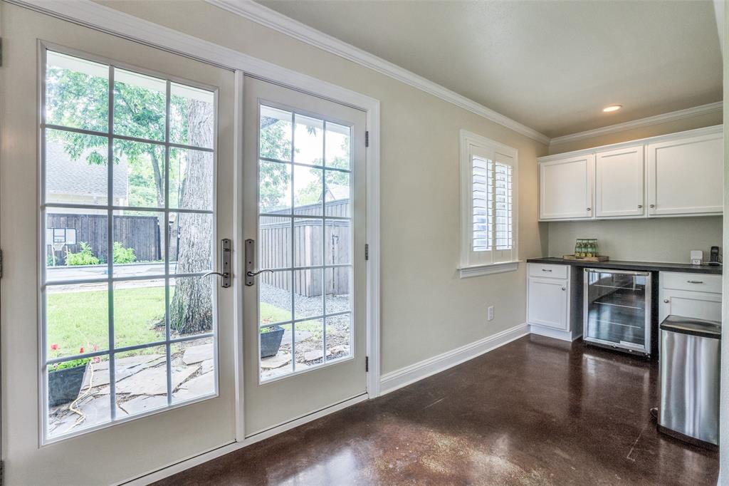 Country Club Estates - Residential