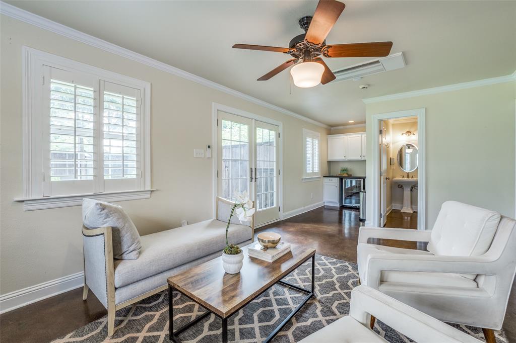 Country Club Estates - Residential