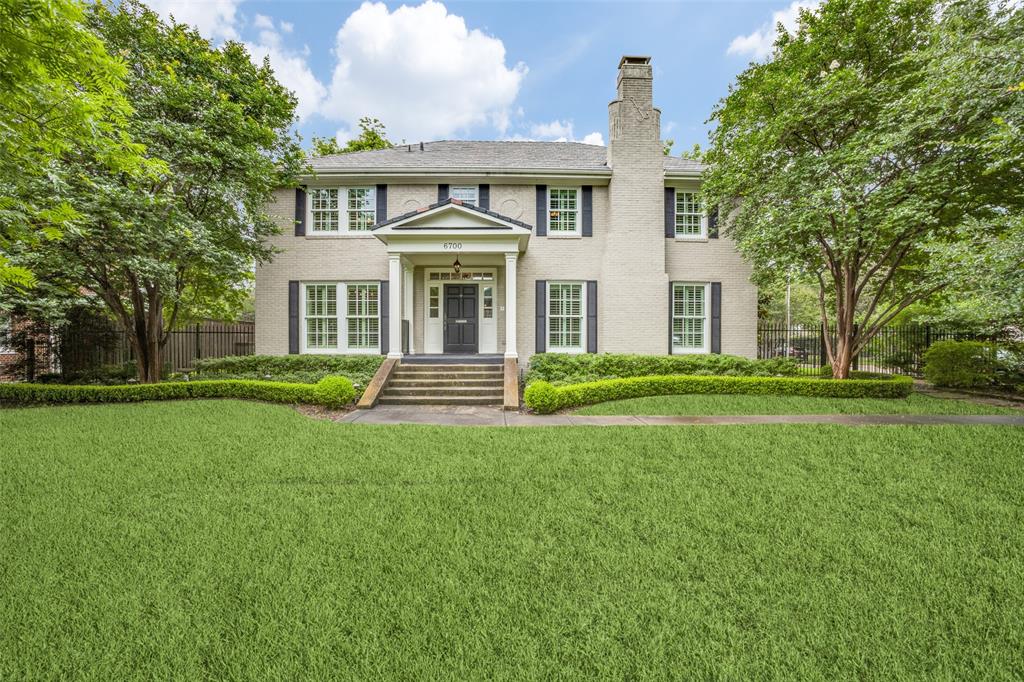 Country Club Estates - Residential