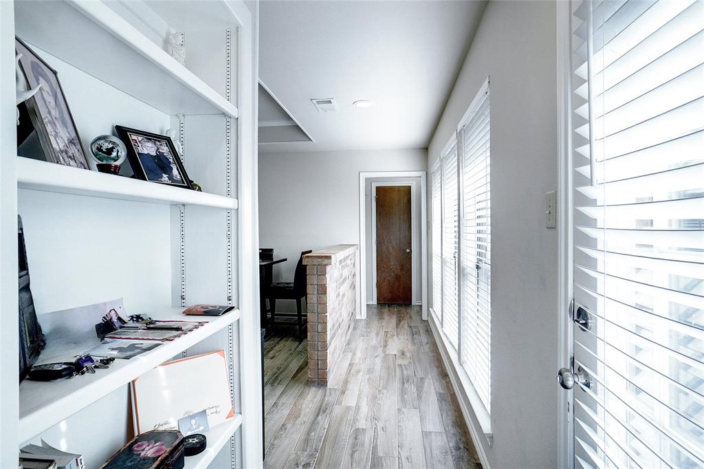 Oak Creek Estate Grapevine - Residential Lease