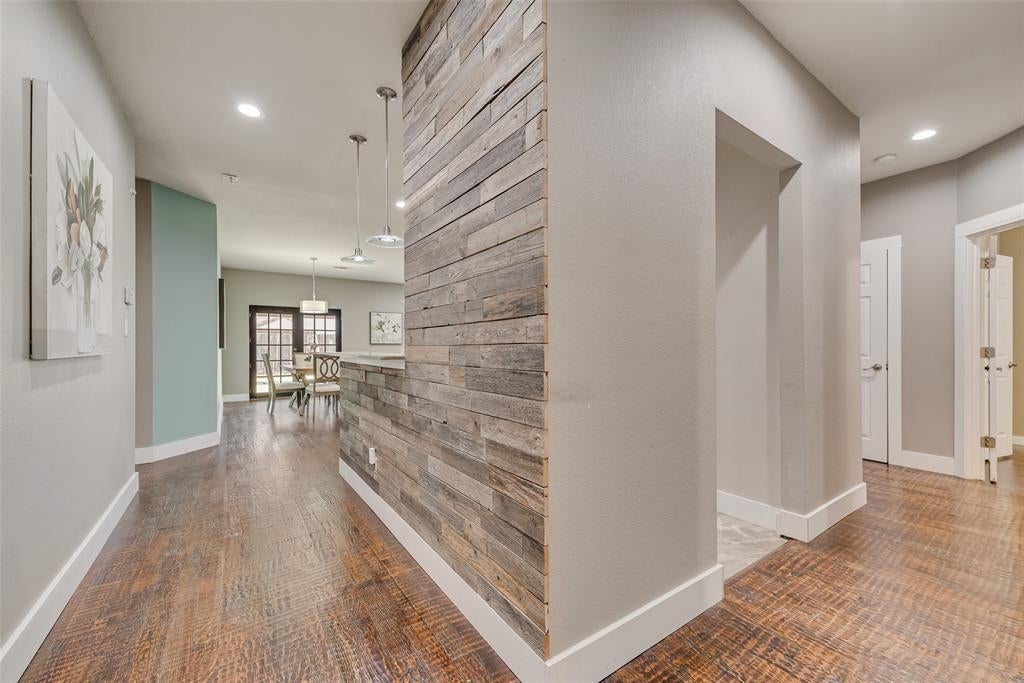 2808 Grandview Drive