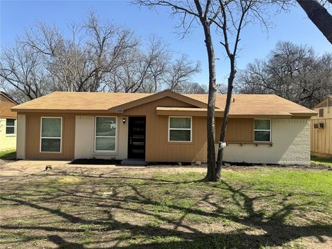 1330 Winding Trail Duncanville TX 75116