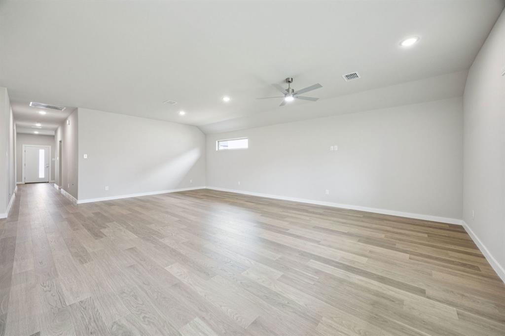 Lone Oak - Residential