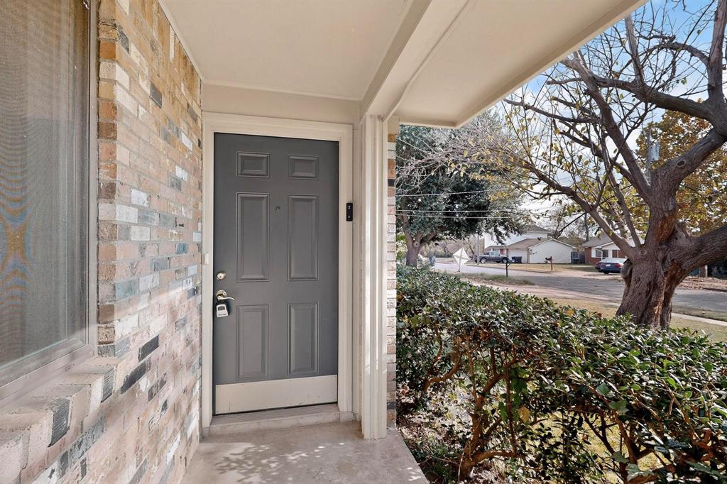 1705 E Hilton Street