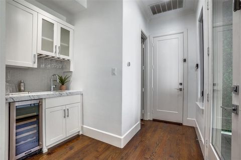 Tiny photo for 3441 Granada Avenue, University Park, TX 75205 (MLS # 21013108)