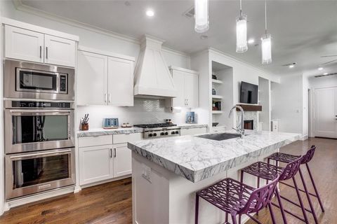 Tiny photo for 3441 Granada Avenue, University Park, TX 75205 (MLS # 21013108)