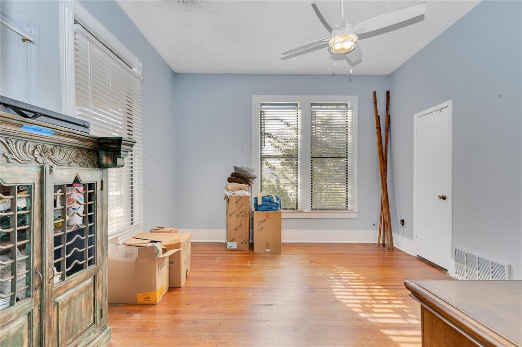 Original Cleburn - Residential