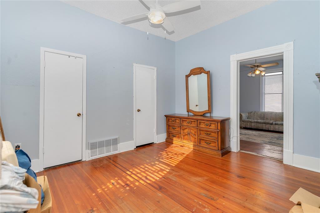 Original Cleburn - Residential