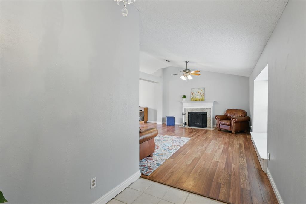 1338 Saddleback Lane