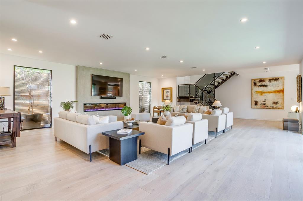 Chamberlain Arlington Heights 1st - Residential