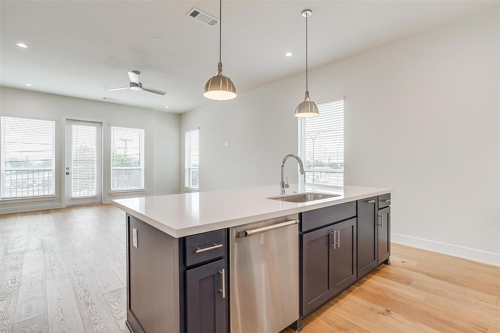 Main 7 Twnhm Add - Residential