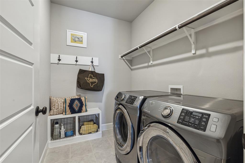 Tavolo Park - Residential