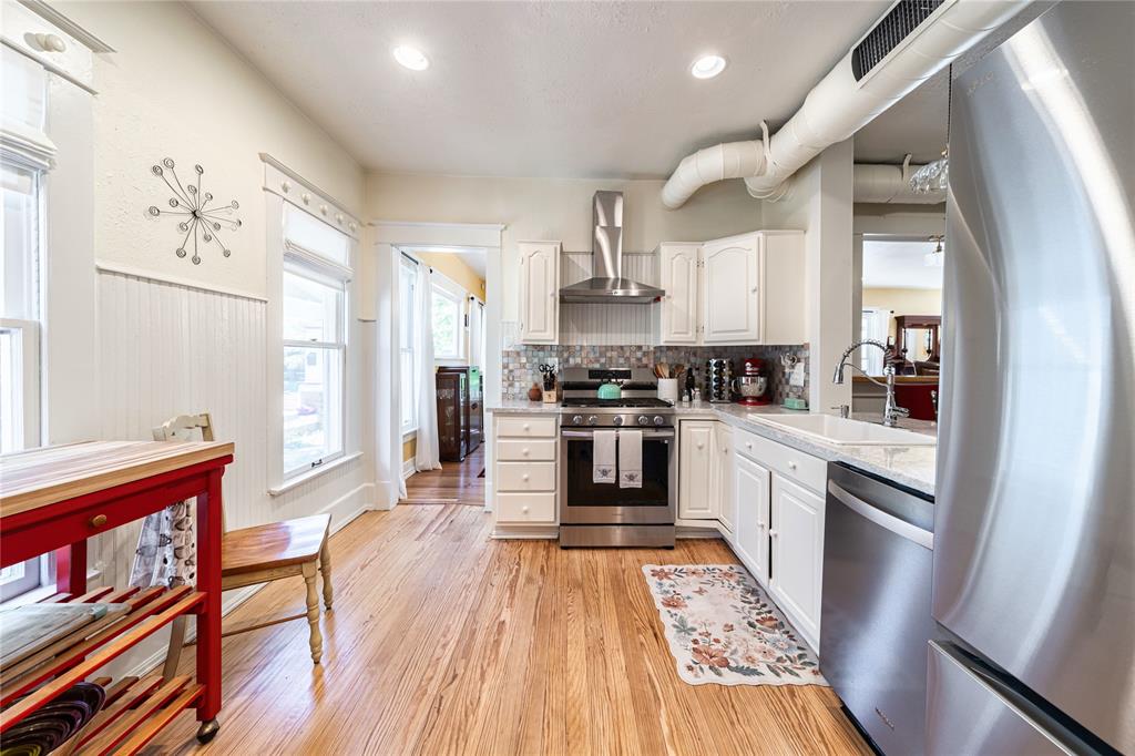 Winnetka Heights - Residential Lease