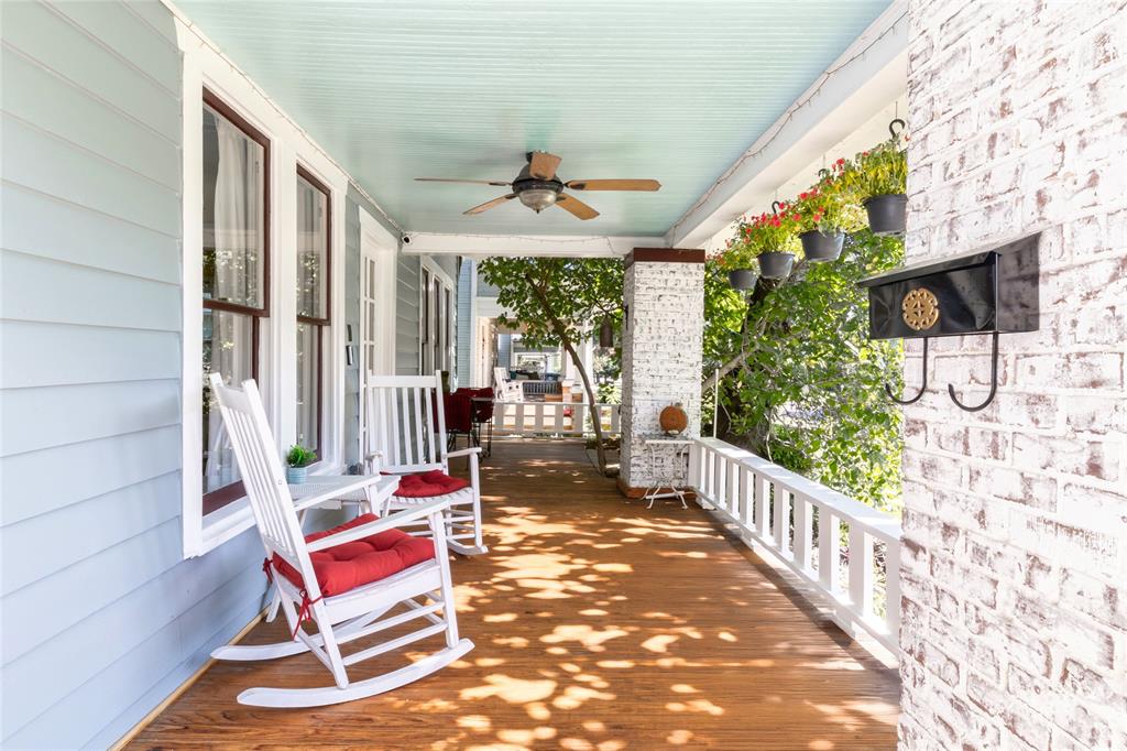 Winnetka Heights - Residential Lease