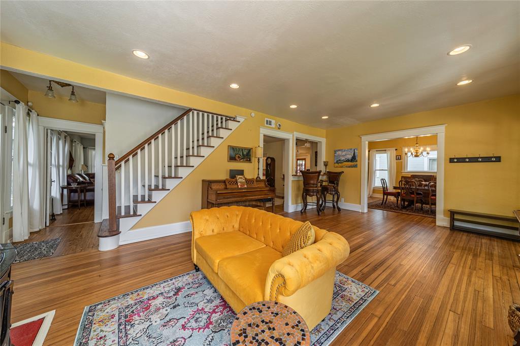 Winnetka Heights - Residential Lease