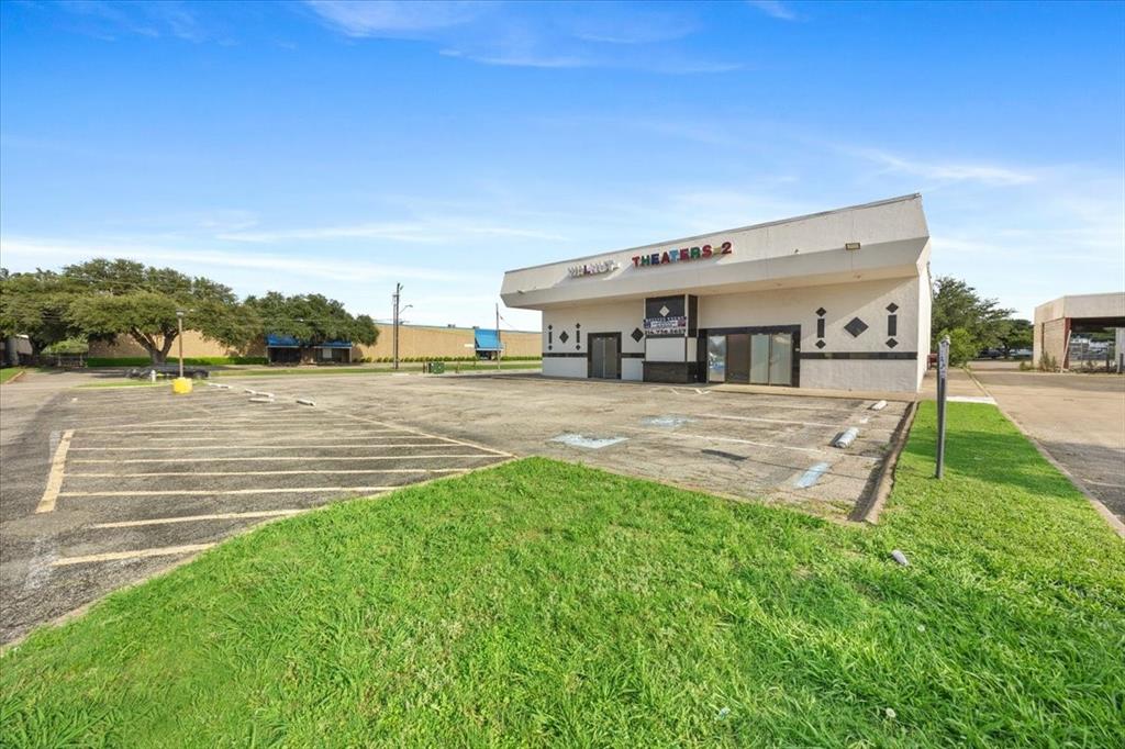 3310 W Walnut Street