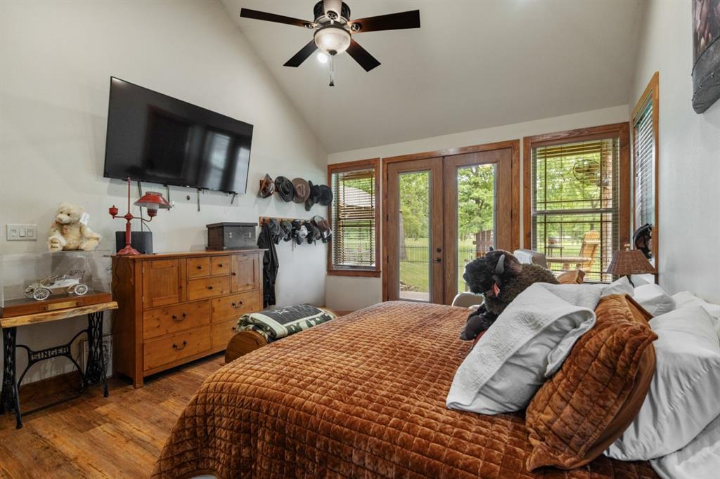 BEACHWOOD ESTATES - Residential