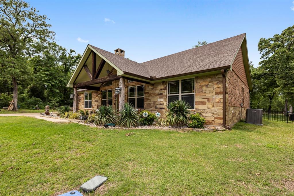 BEACHWOOD ESTATES - Residential