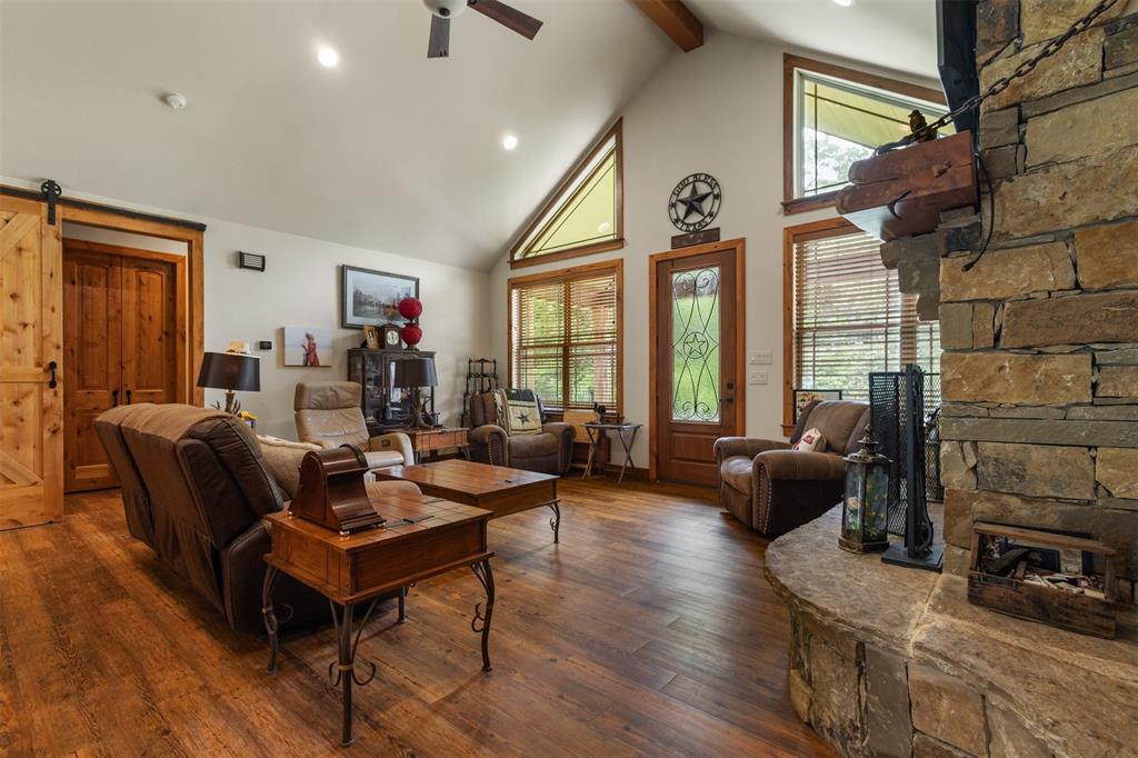 BEACHWOOD ESTATES - Residential