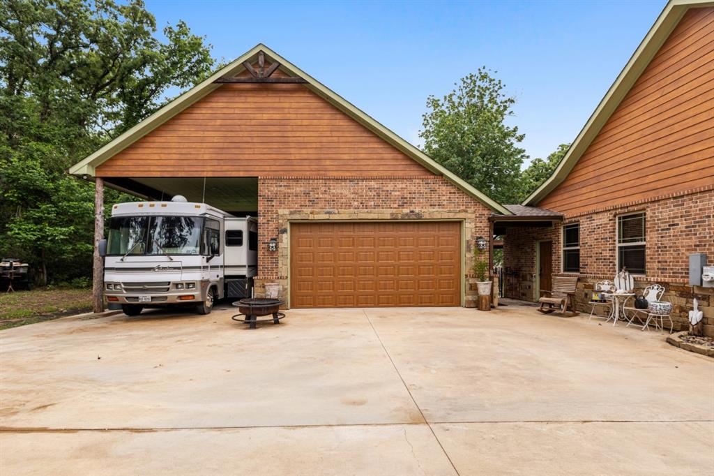 BEACHWOOD ESTATES - Residential
