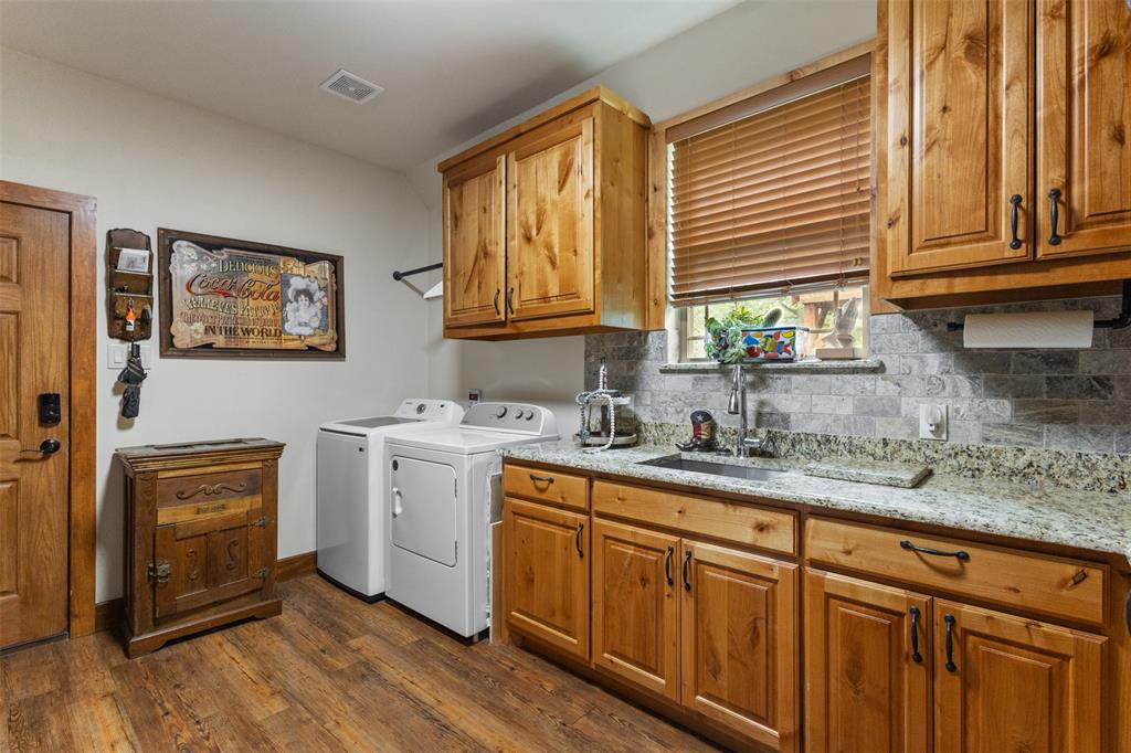 BEACHWOOD ESTATES - Residential