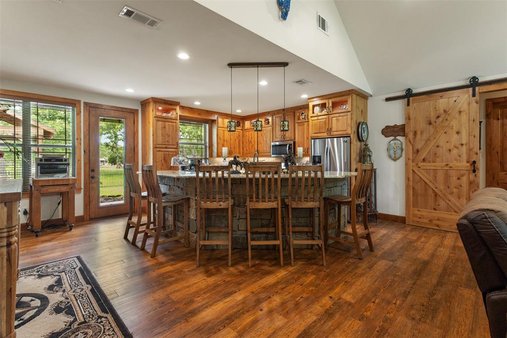 BEACHWOOD ESTATES - Residential