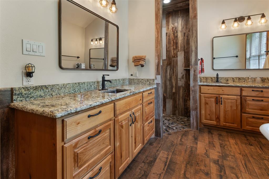 BEACHWOOD ESTATES - Residential