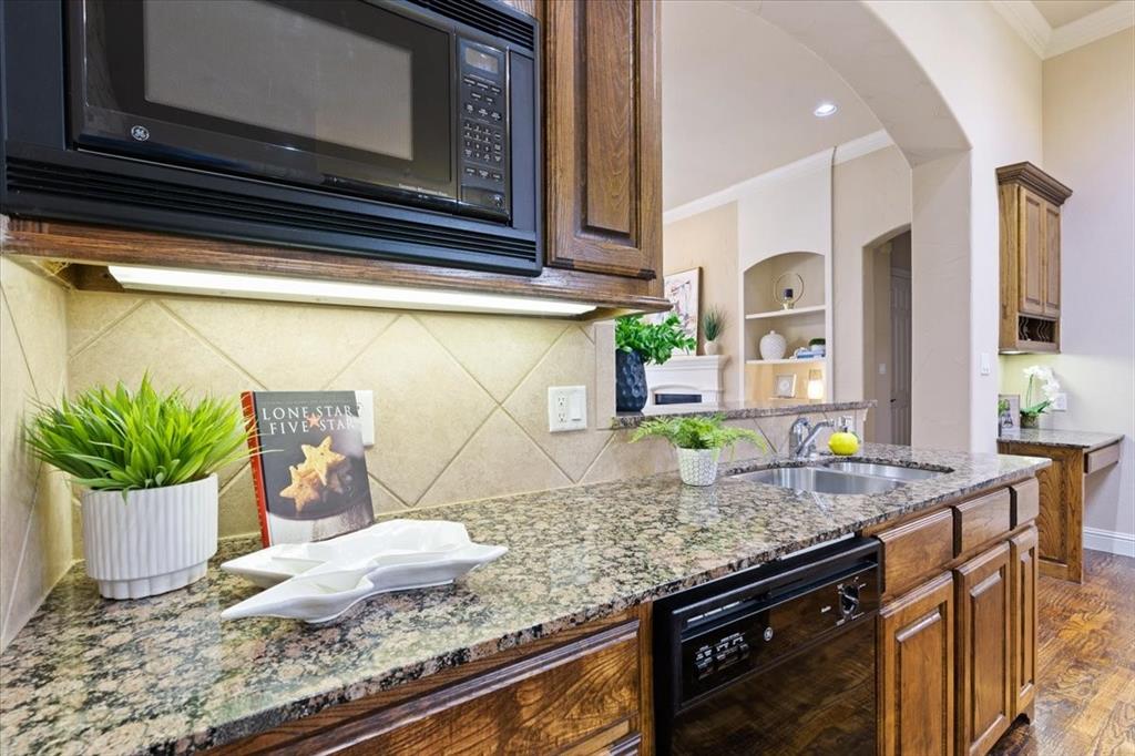 The Lakes On Legacy Drive Ph V - Residential