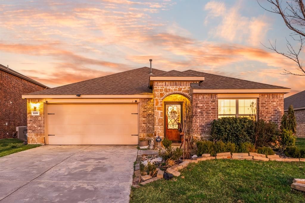 Photo of 1401 Savannah Ridge Drive, Princeton, TX 75407 (MLS # 21194115)