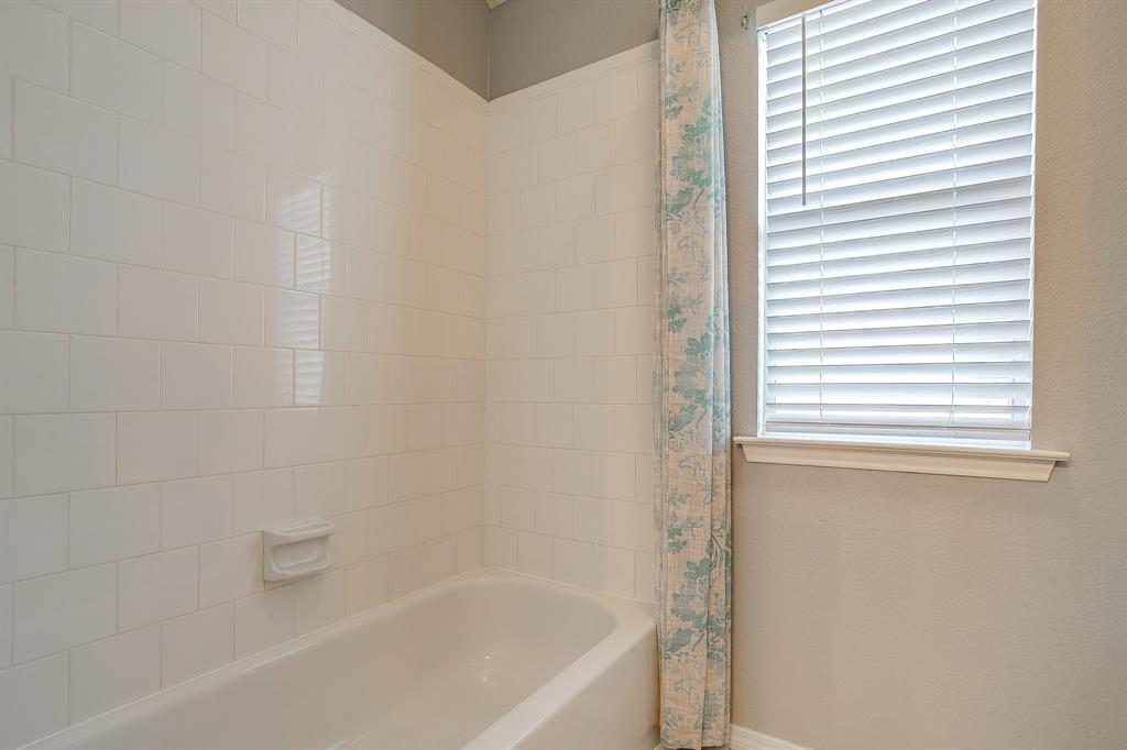 Lakewood Ph Mt Valley 01 Country - Residential