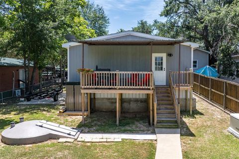 A home in Mabank