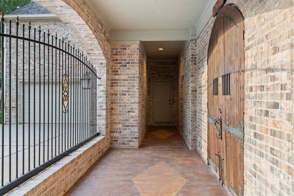 1501 Chancellor Lane