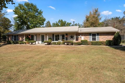 A home in Hughes Springs