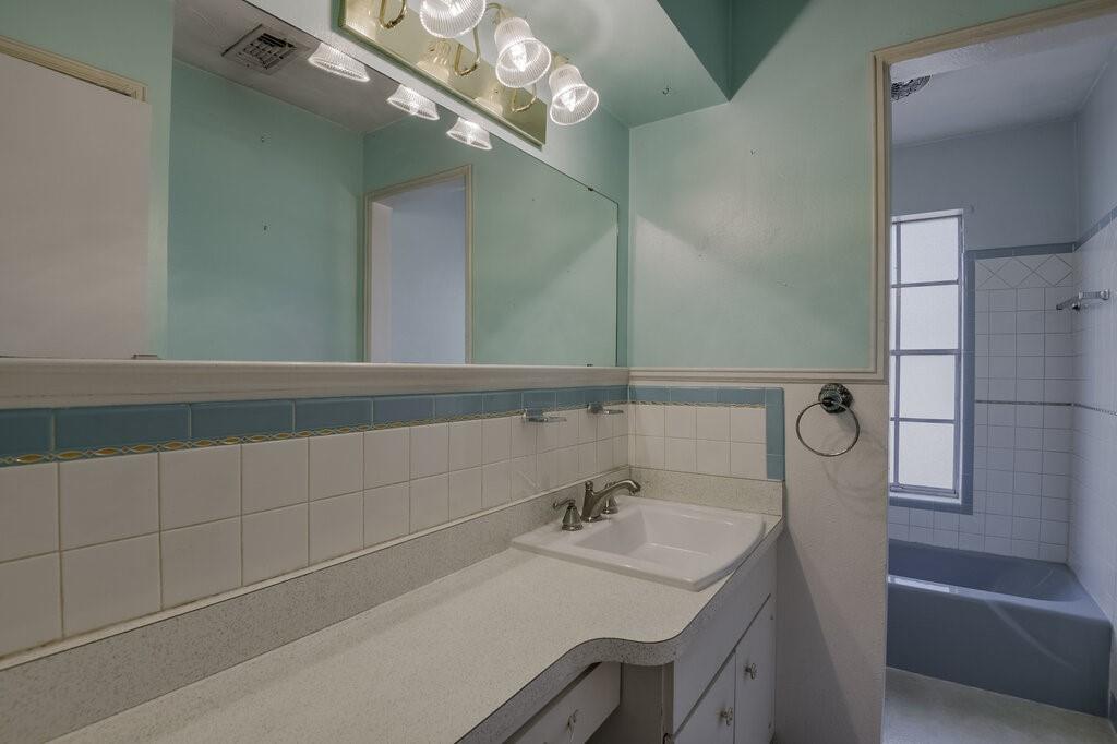 The Oaks - Residential