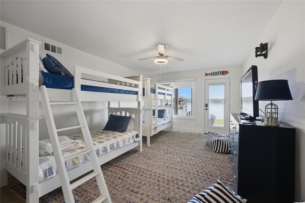 ENCHANTED ISLES - Residential