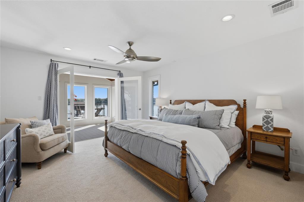 ENCHANTED ISLES - Residential