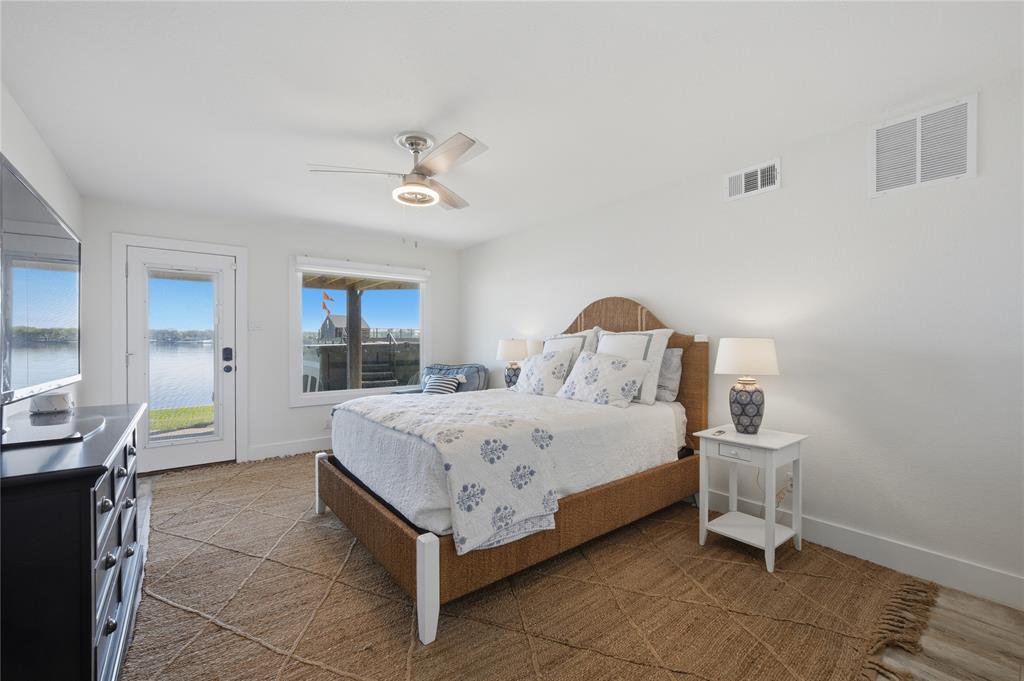 ENCHANTED ISLES - Residential