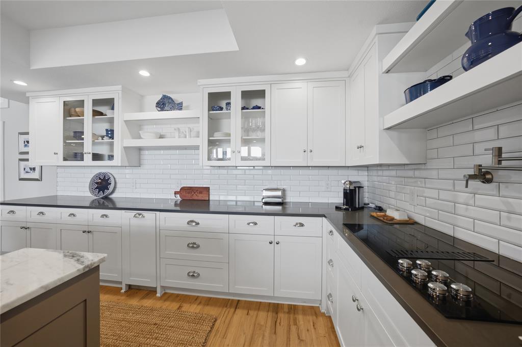 ENCHANTED ISLES - Residential