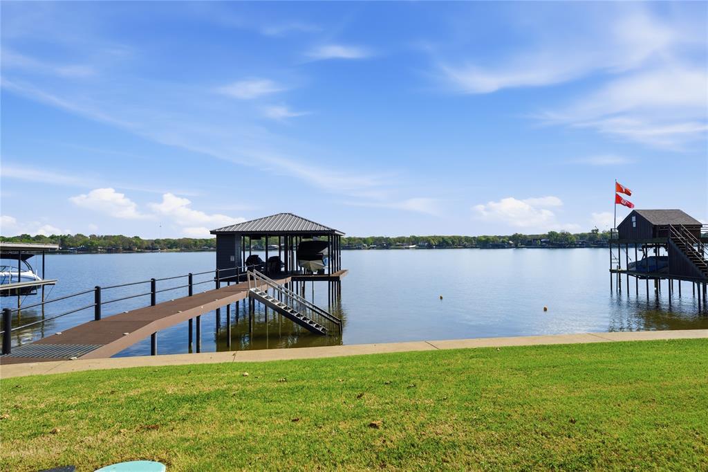 ENCHANTED ISLES - Residential