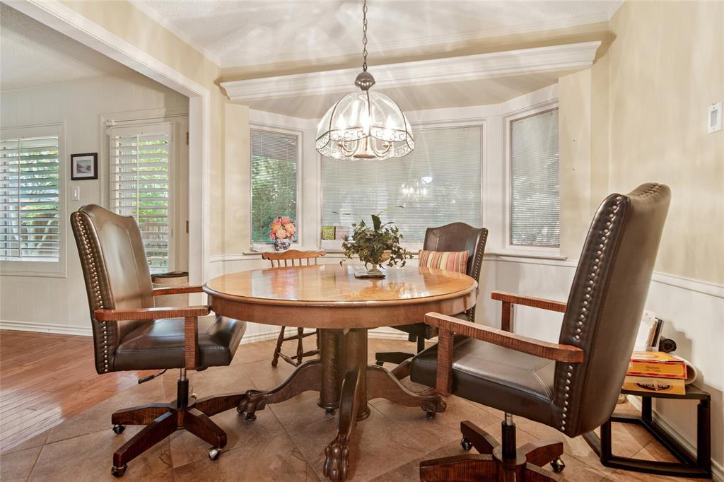 2513 W Prairie Creek Drive