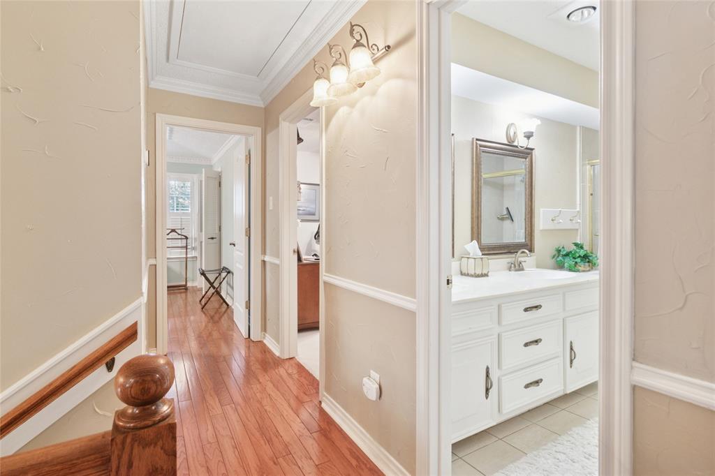 2513 W Prairie Creek Drive