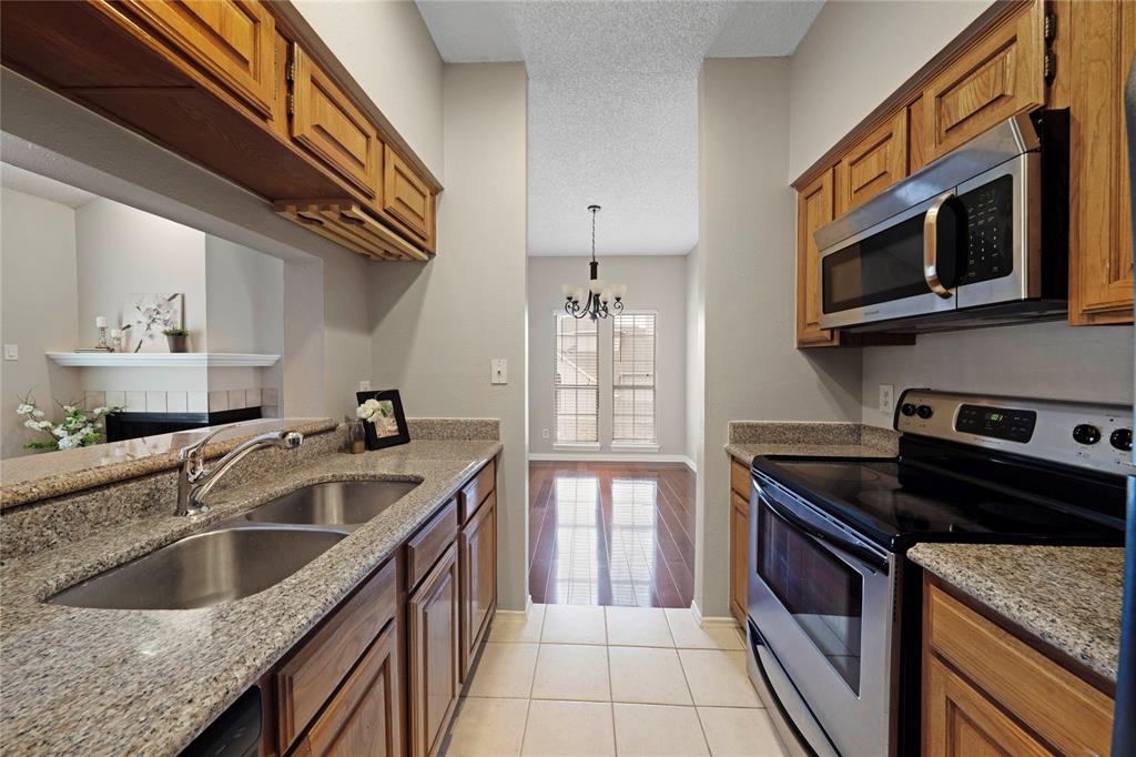 Montfort Twnhms - Residential